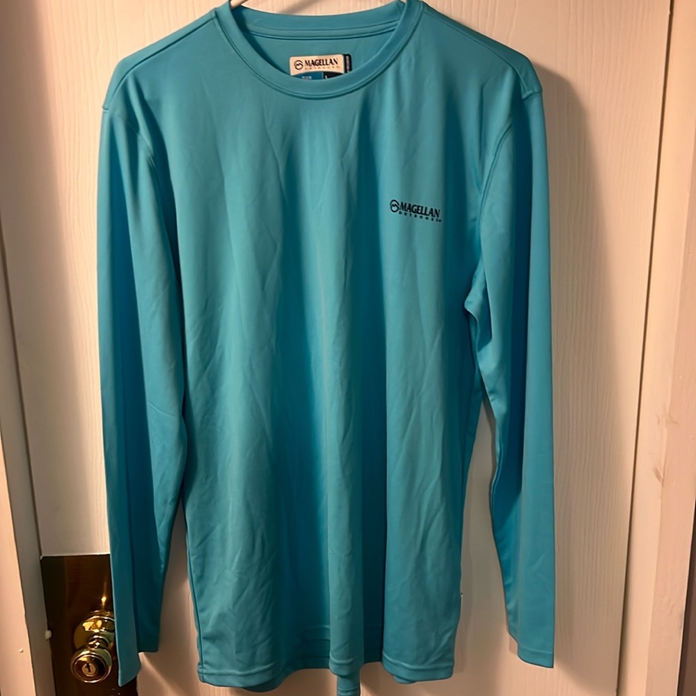 Ladies Magellan Outdoors long sleeve tee. Size Large.
